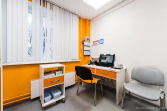 Клиника Ниармедик на улице Юных Ленинцев Фотография 2